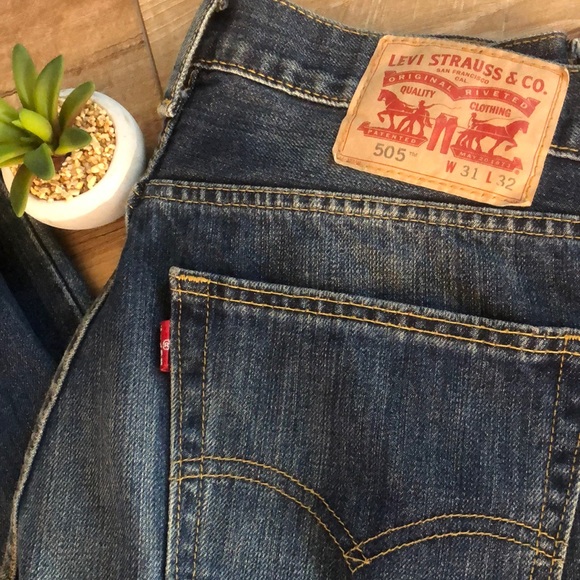 Levi's Other - LEVIS 505 JEANS 31X32